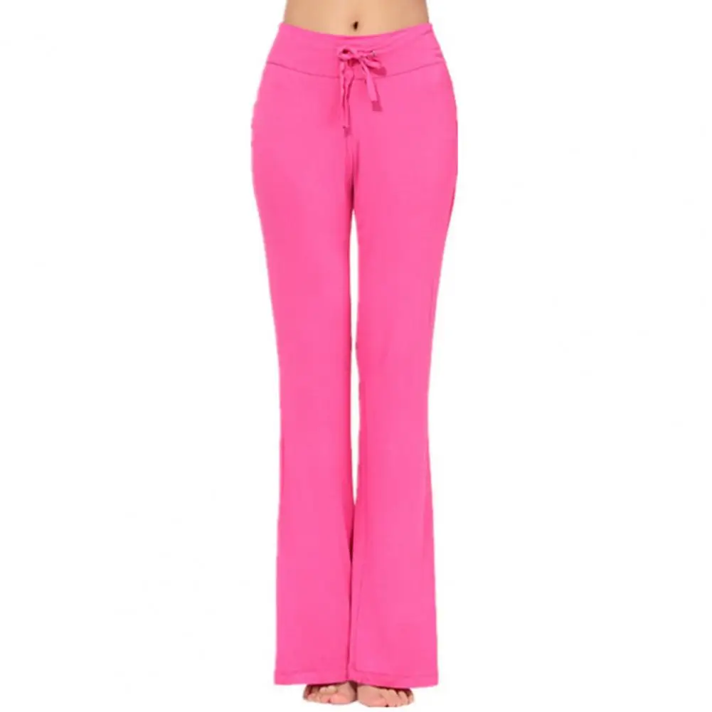 Однотонные брюки. Стильные женские расклешенные брюки с карманами. Удобные повседневные брюки с регулируемым шнурком и эластичной резинкой на талии.