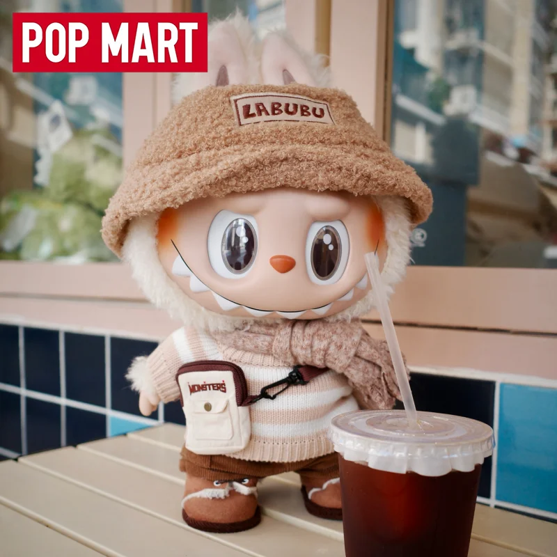 

POP MART LABUBU DRESS BE LATTE, милый и очаровательный, классический и высококачественный товар, идеально подходит для праздничных подарков, коробка-сюрприз.