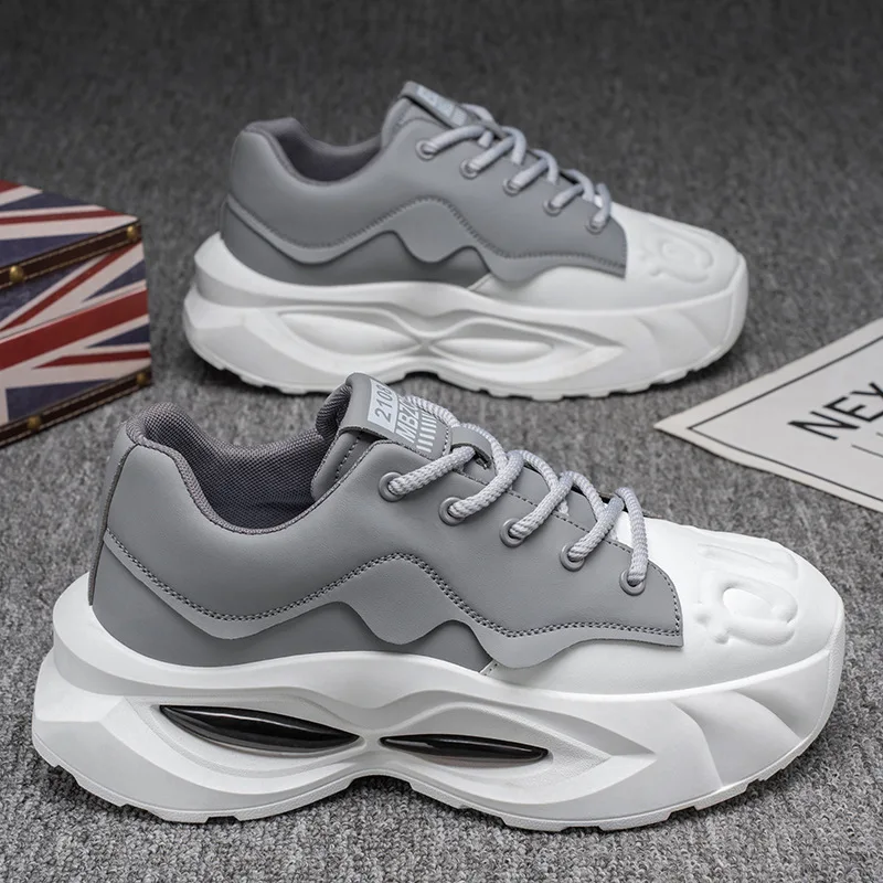 2025 New Men's Low-Top Casual Shoes All-Match Comfortable Thick-Soled Sneakers Height-Enhancing Korean-Style Trendy Dad Shoes