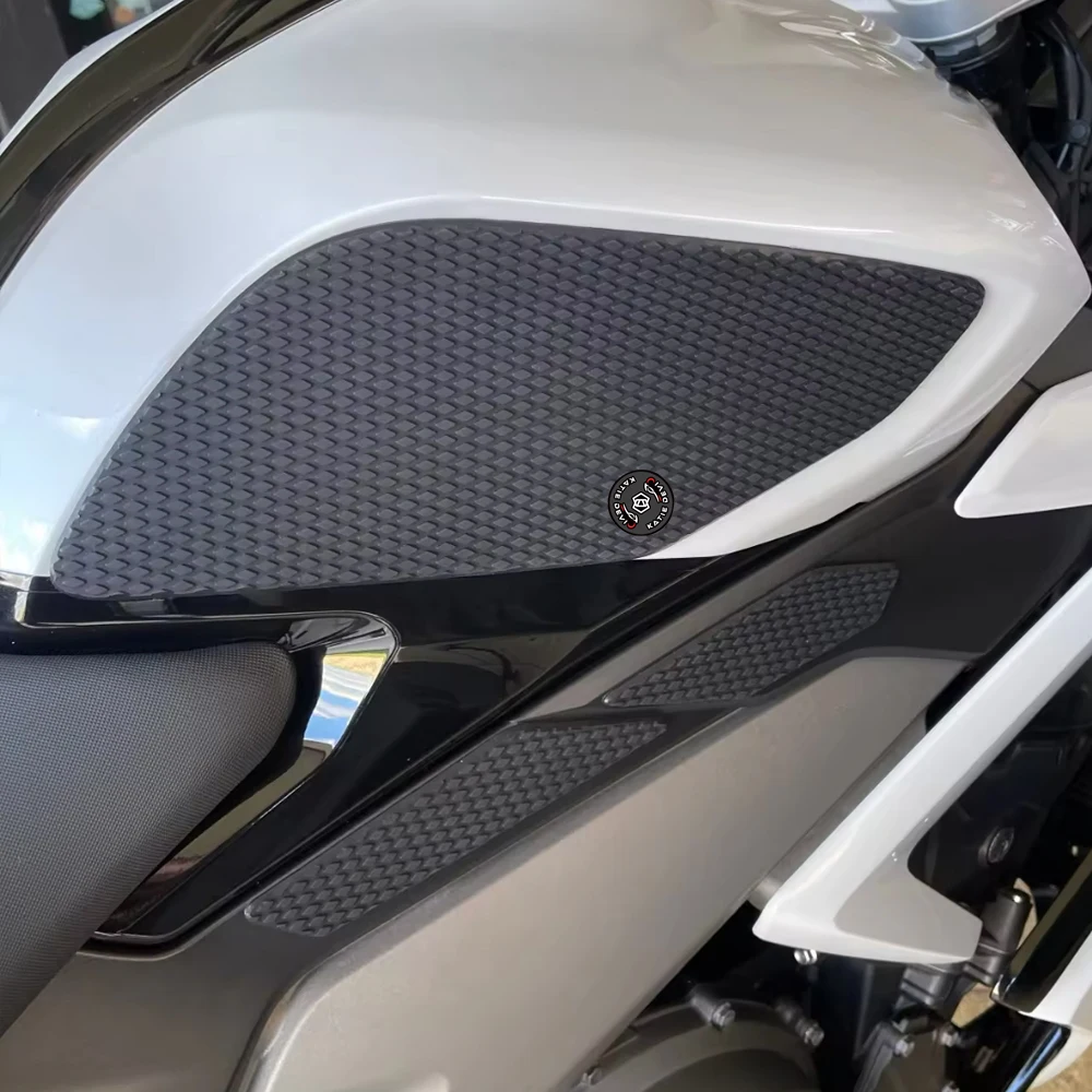 Fit  For Daytona 660 Daytona660 2024 2025 2026 Side Fuel Tank pad Tank Pads Protector Stickers Knee Grip Traction Pad