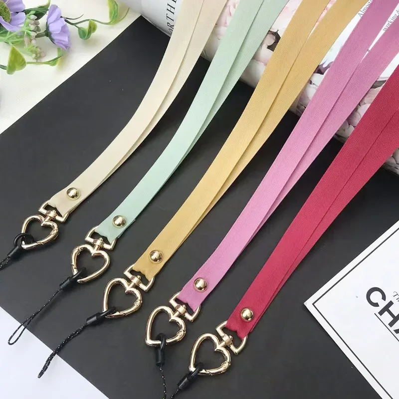 Metal Heart Phone Strap Neck Universal Cell Phone Crossbody Lanyard Strap Adjustable Cellphone Lanyard Rope Anti-lost Hanging