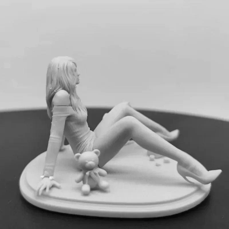 1/24 75Mm Wall Street Wolf Female Lord Margot Resin Figure Assembled Model Kit Miniature Unassembled and Unpainted Diorama Toy