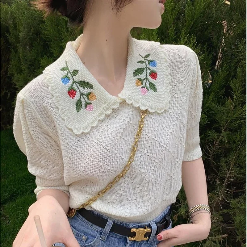 2024 New Embroidery Paragraphs Short Thin Sweater New Spring and Summer Female Hedge Short Sleeve Blouse Short Pullover Top