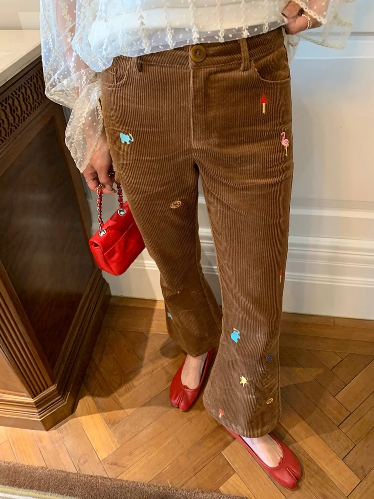 하이웨이스트 자수 코듀로이 플레어 팬츠 여성 패션 2025 신상 한국 스타일 출퇴근룩 여성 바지