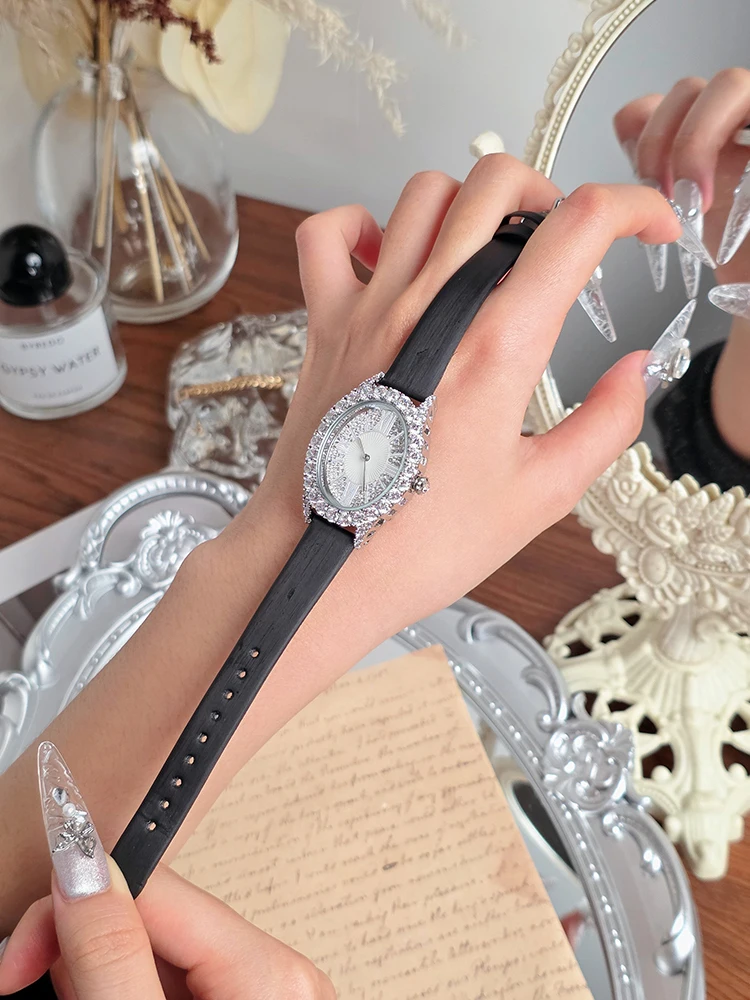 Watches And Accessories, Women'S Watches With Leather Straps, Stylish And Versatile, High-End Fashion Wristwatches For Women.