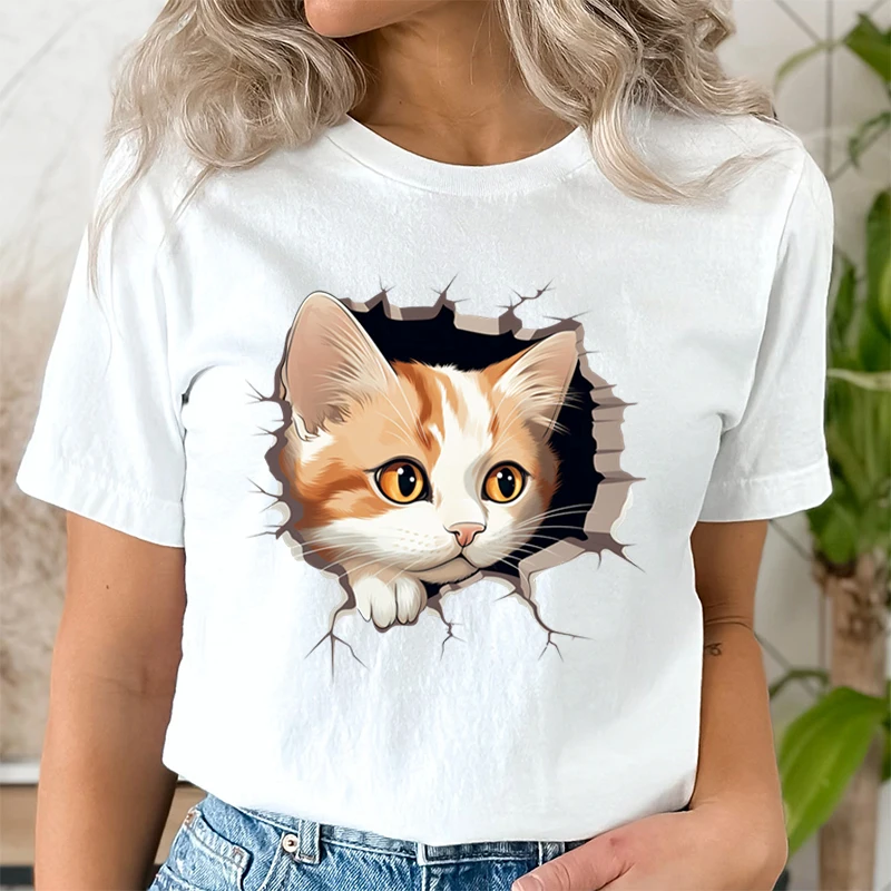 Kawaii Cartoon Cats Gift Woman T-shirts Cat Breaks Wall Trendy Casual Tops Cute Cat Looking Through Wall Graphic T Shirts Women