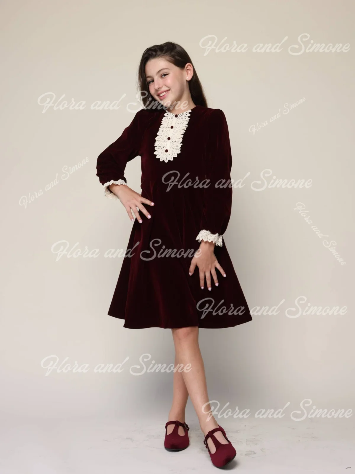 Knielanger Rock aus Samt mit langen Ärmeln und Spitzenbesatz, Blumenmädchenkleid für Hochzeitszeremonien, formelle Empfänge, Feiertage, individuell