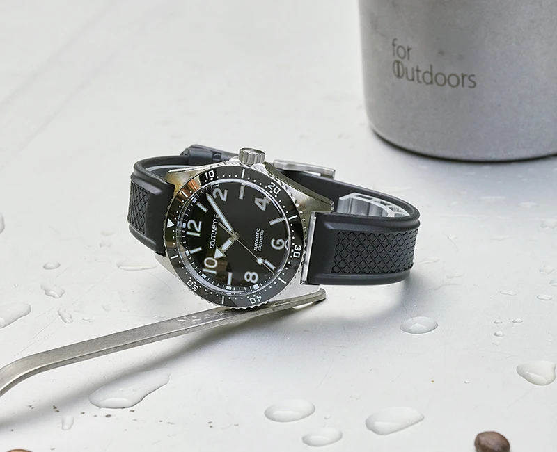 SCMTLUMETTE A061 Klassische 1969 Hommage-Uhr Automatik Taucheruhr für Herren 200M Keramik-Lünette Leuchtend im Dunkeln Outdoor Abenteuer Sport Gummiarmband – Detail 3