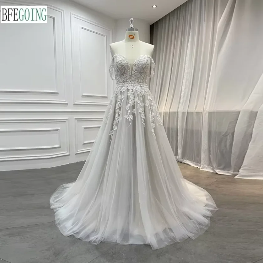 

Lace Tulle Wedding Dresses Chapel Train Customized Floor-Length Sweetheart A-Line Bridal Gowns
