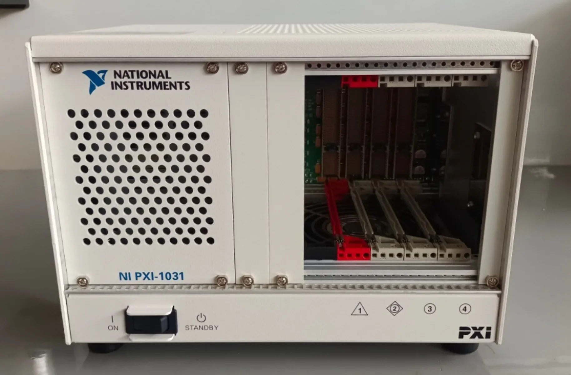 1PCNational Instruments NI PXI-1031 Chassis / 4-Slot PXI Mainframe In Stock #familitrade