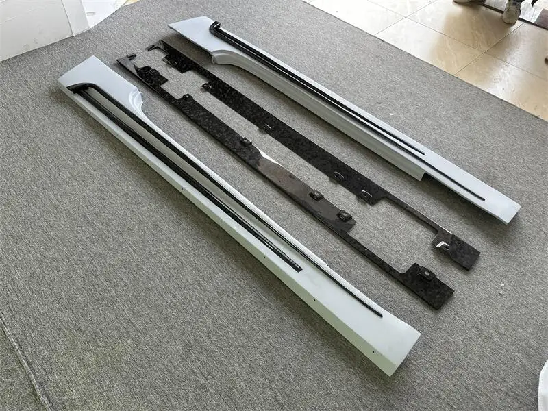Rolls Royce Ghost Body Kit, Used for Upgrading Rolls Royce Ghost with MSY Style Forged Carbon Fiber Bumper Side Skirts 2