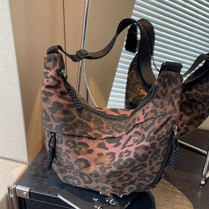 

X90D Сумка через плечо Crescents для женщин Легкая модная сумка на слинге Moon Bag