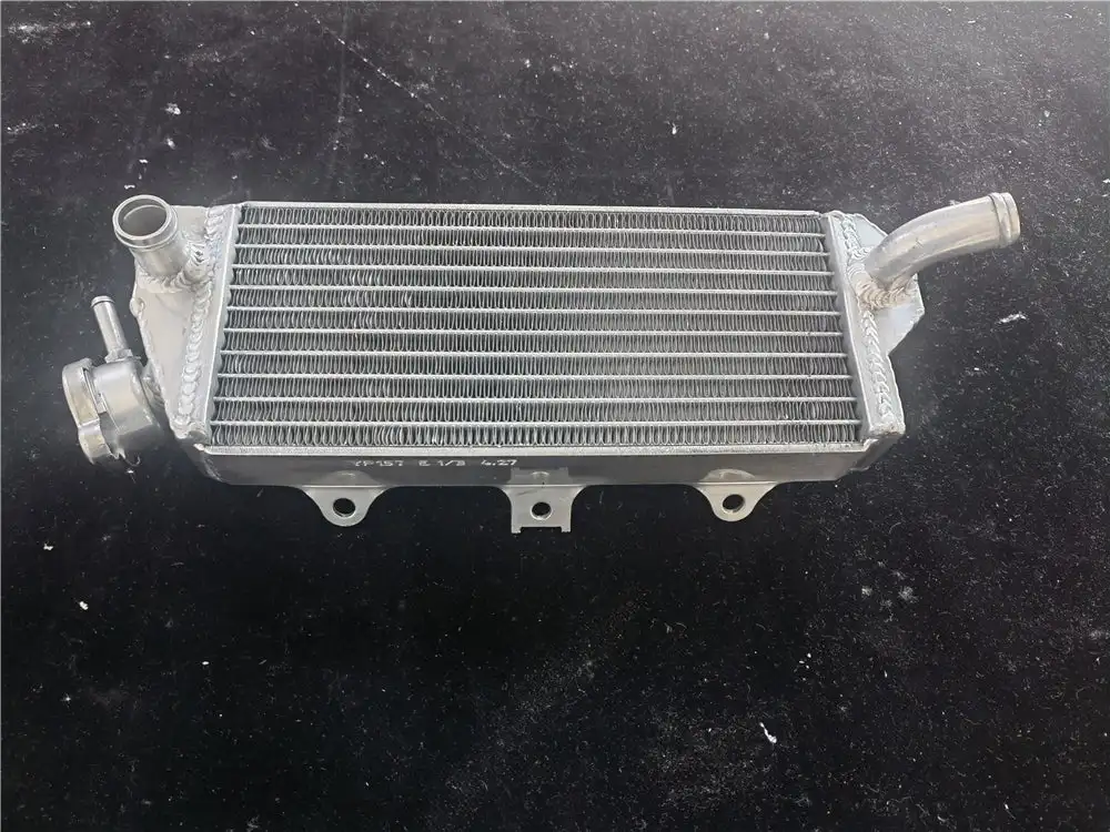 

Aluminum Radiator for Kawasaki KMX 125 KMX125 1985-2002 1986 1987 1988 1990 1991 1992 2000 2001