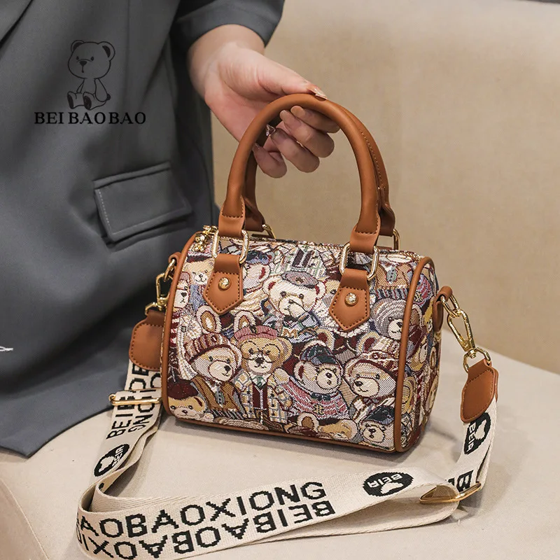 bolsa feminina de lona portatil bolsa tiracolo casual urso de ombro unico pequeno bolsa de travesseiro feminina nova 2023 01