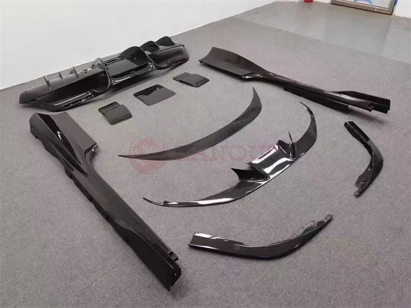 For Ferrari F8 OEM Style Body Kit Carbon Fiber Car Bumper Front Lip Splitter Canards Auto Parts