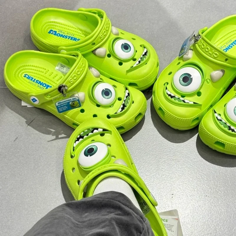 

Summer Anti-Slip Outdoor Casual Beach Shoes Monster Big Eyes Hole Hole Slippers Comfortable Breathable Sandals Gifts