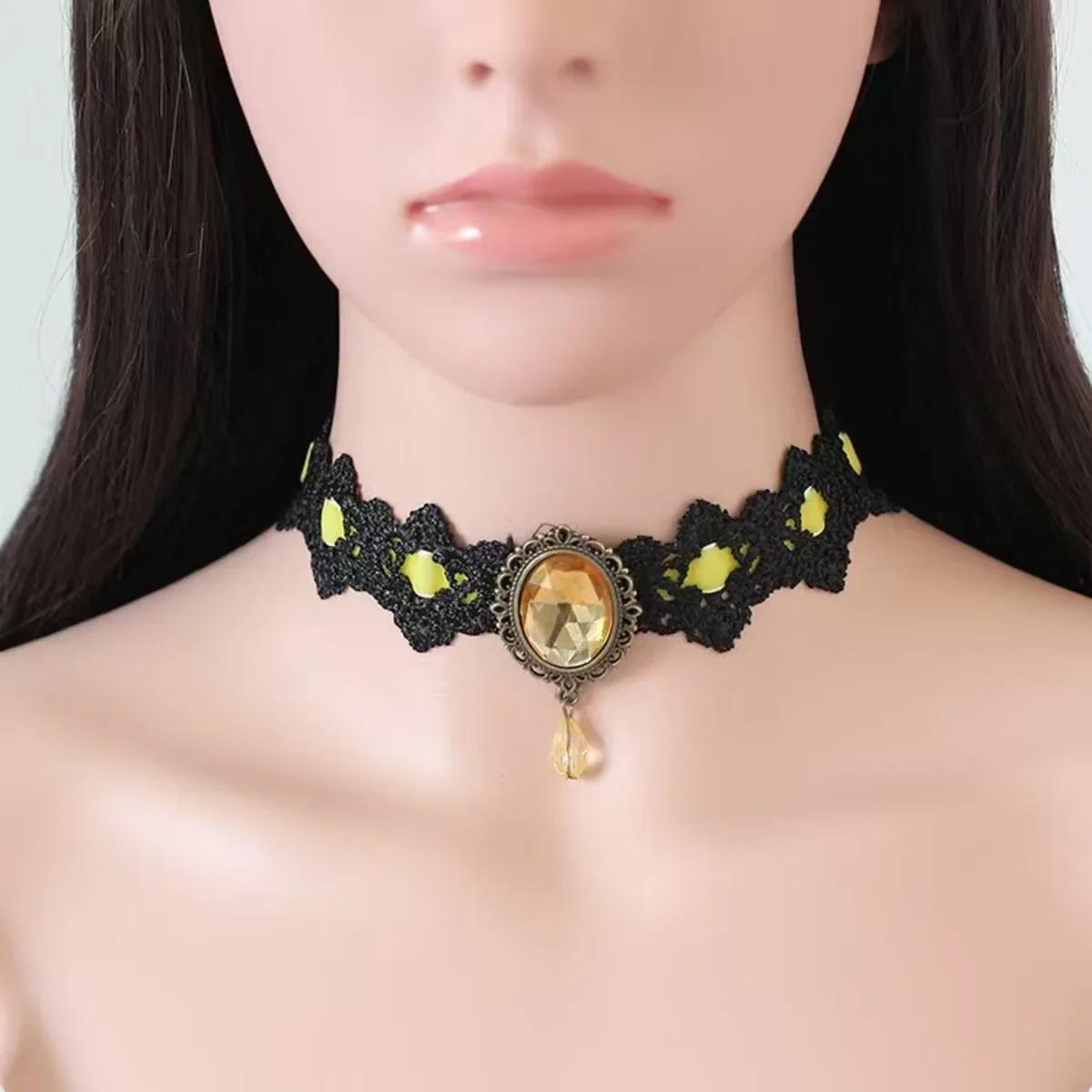 

1 Pcs Gothic Chokers Black Stone Sexy Lace Neck Choker Necklace Vintage Victorian Contrast Color Chain Jewelry Friends Gift