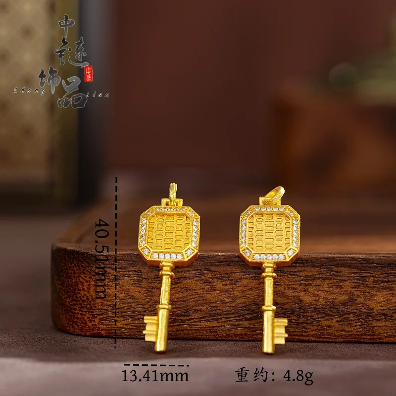 Legend series diamond key pendant 9999gold