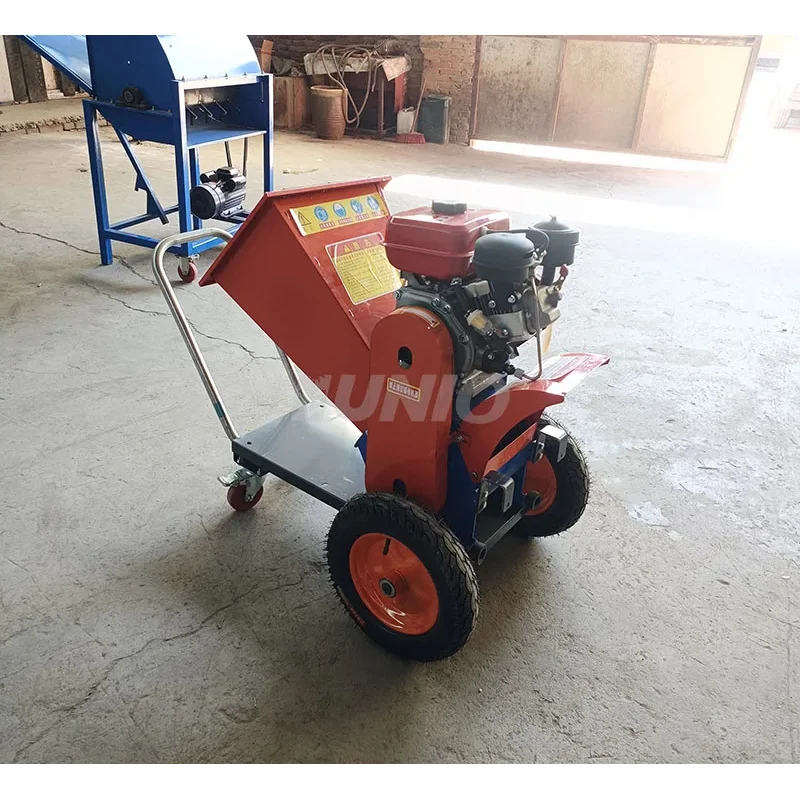 

High Efficiency New Tree Shredder Wood Chipper Crusher 220V For Garden Farm Use