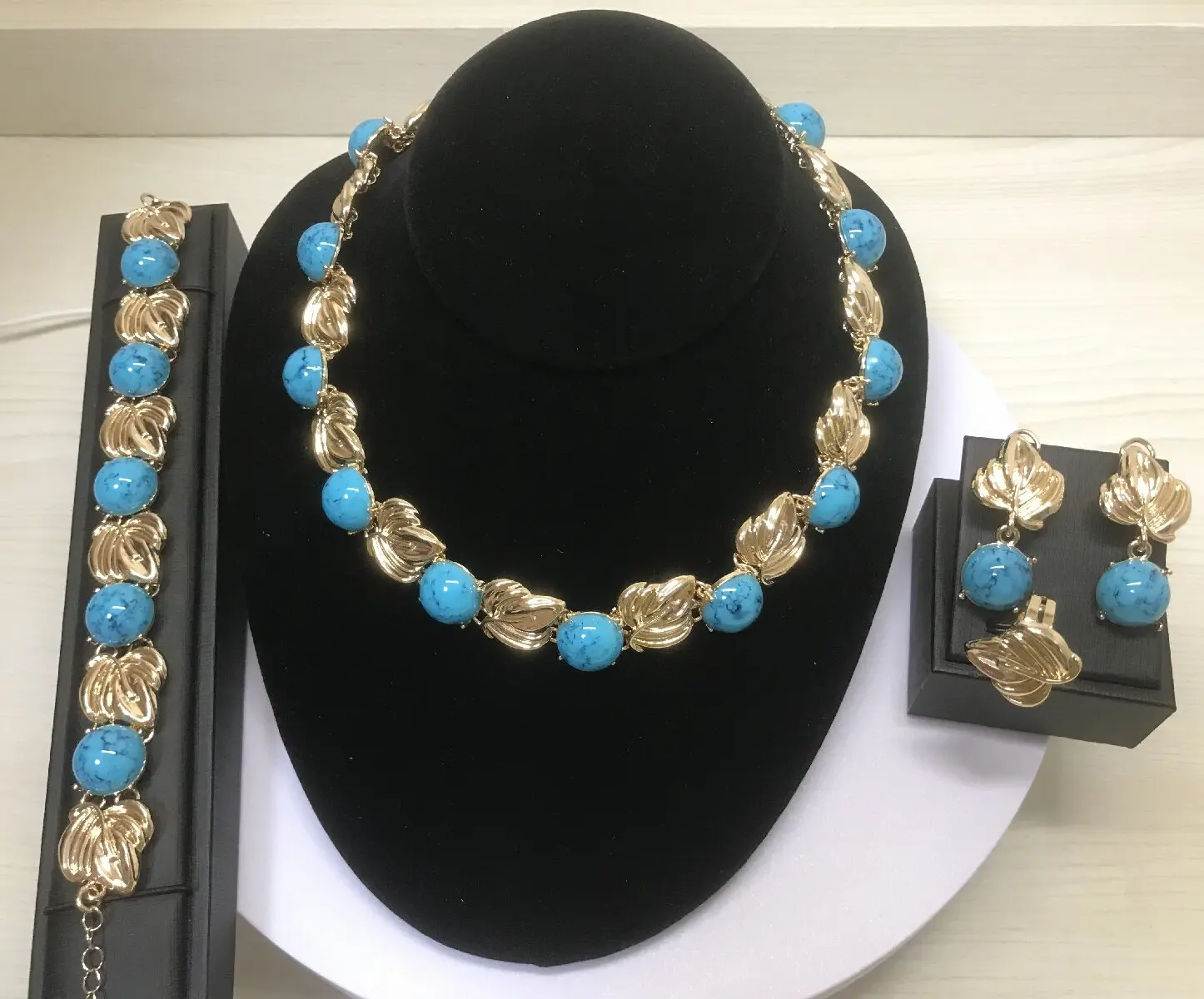 

Африканский модный позолоченный свадебный комплект украшений - элегантный свадебный аксессуар