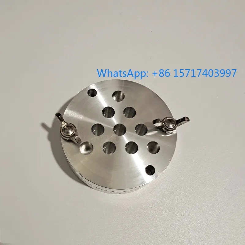 

Форма с 10 отверстиями открывается вверх и вниз в круге.