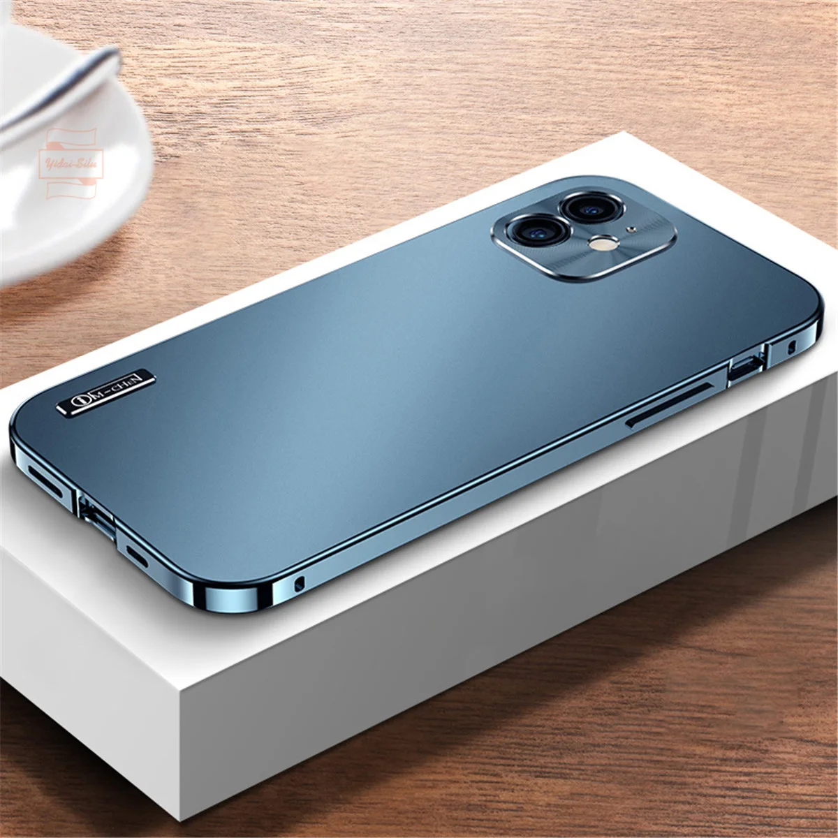 

Yidai-Silu Metal Case Camera Protection Magnetic Adsorption Magnet Aluminum Alloy Anti-fall Back Cover for iPhone14 13 Pro Max