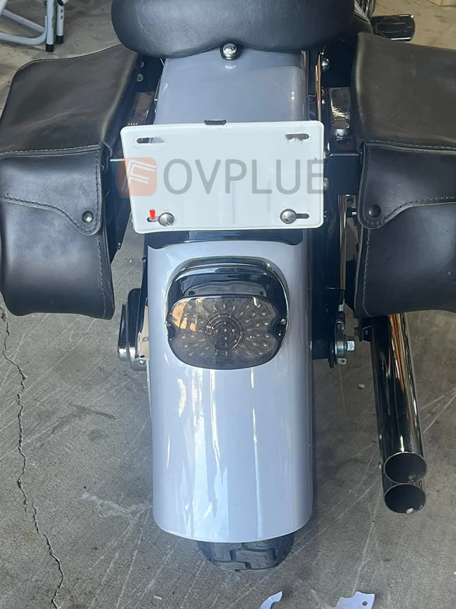 Światło tylne LED, światło stop, kierunkowskaz, lampy tylne motocyklowe do Harley Touring Dyna Road King Road Glide Sportster XL883L 1200C — 2
