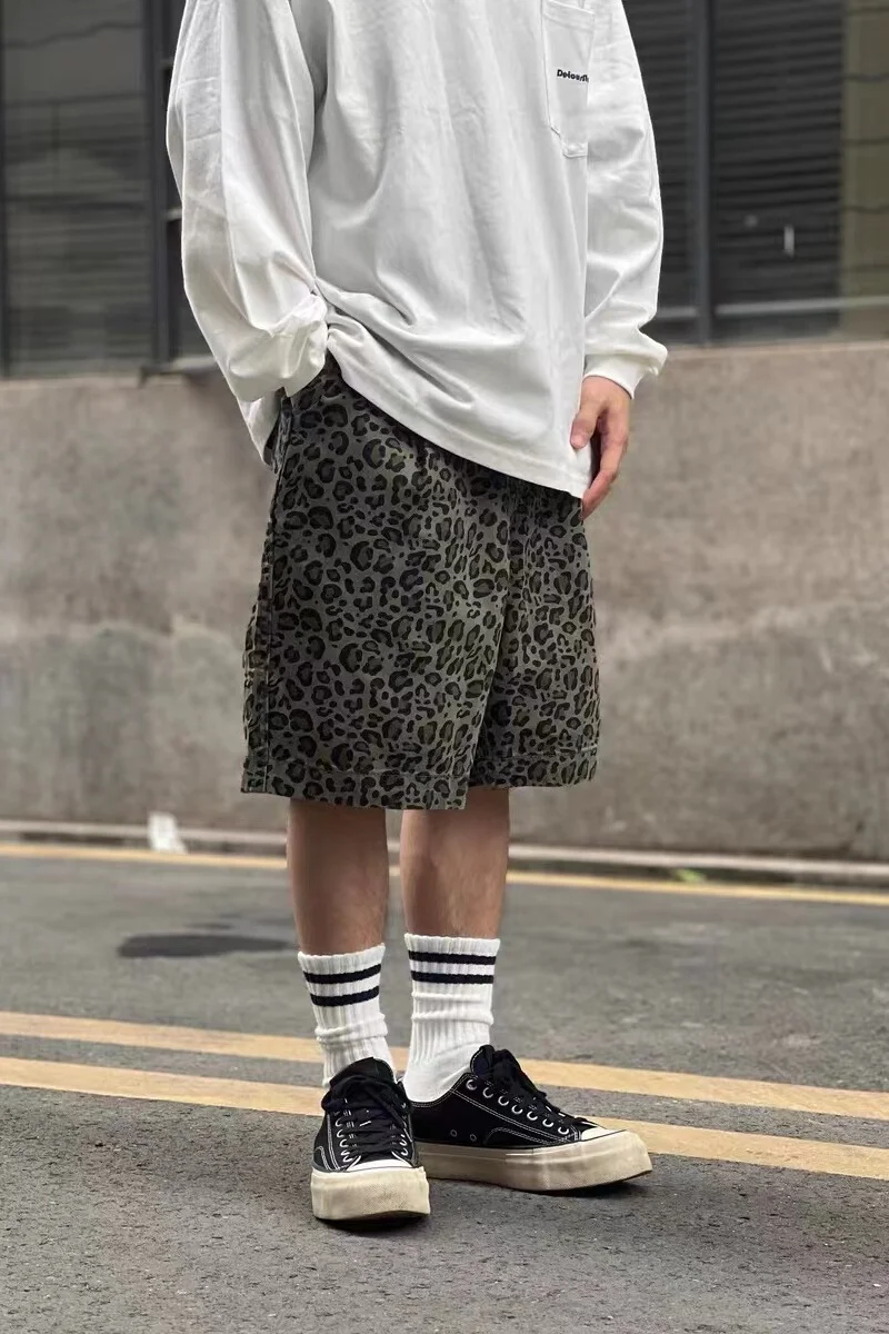 

American Street Sle Camouflage Leopard Print Casual orts Men's High Street Design Loose Casual Five-Point Pants