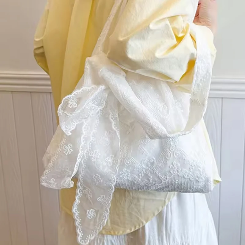 

Retro Lace Women's Shoulder Bag Large Capacity Ladies Shopping Tote Versatile Shoulder Bag Travel Underarm Bag Handbags