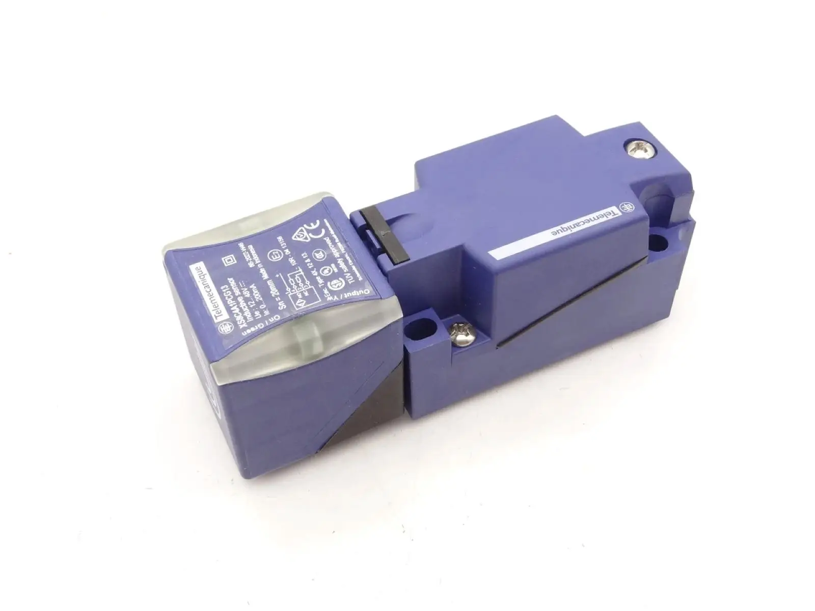 Inductive proximity sensors XS, inductive sensor XS8 40x40x117, PBT, Sn20 mm XS8C4A1PCG13