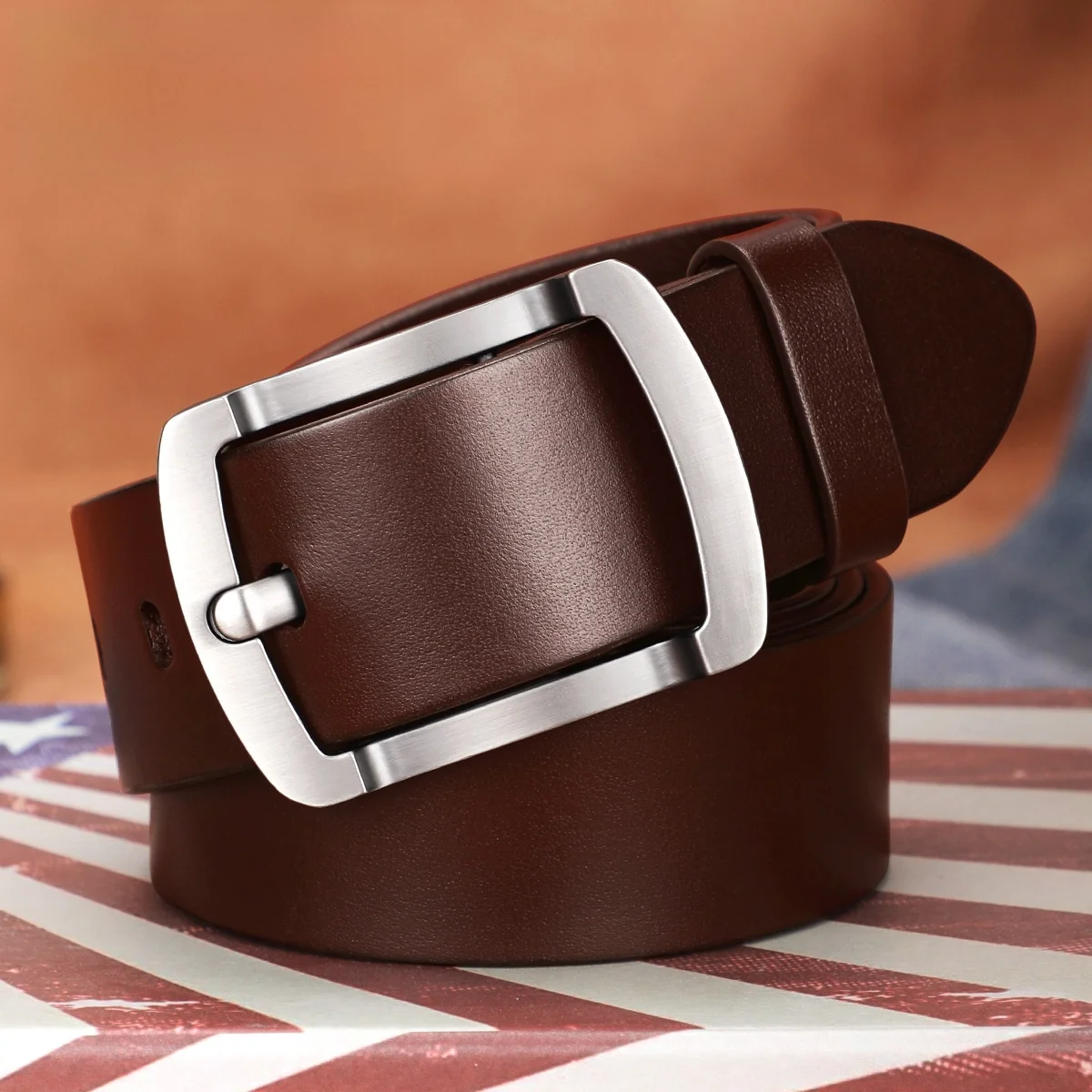 本革ベルト-メンズスタイル-ピュアカーフスキンバックル-カジュアルファッション-tucanoブランド-若者-中年向け-パンツ-トレンド-ヘッドレイヤー