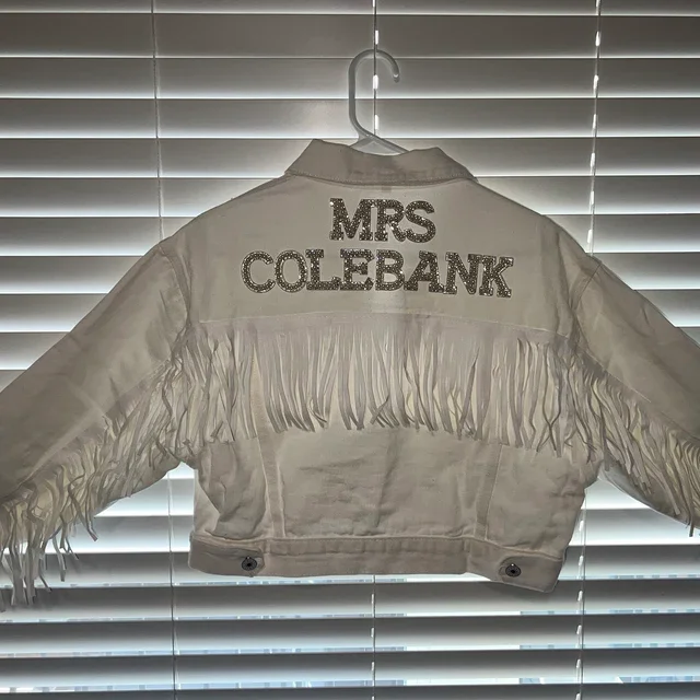 Branco Fringe Senhora Personalizado Pérola Denim Jacket Nashville Bachelorette Party Nome Personalizado Casacos De Casamento Wifey Noiva Presentes