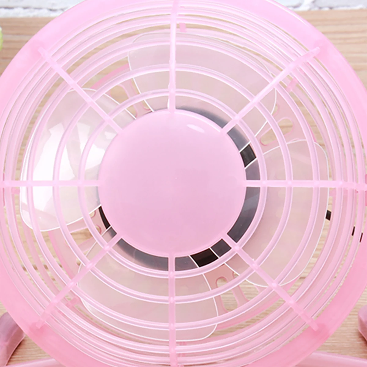 

Mini USB Portable Fan Pink Rechargeable Small Handheld Desktop Fan Lightweight Natural Wind for Work Home Rest
