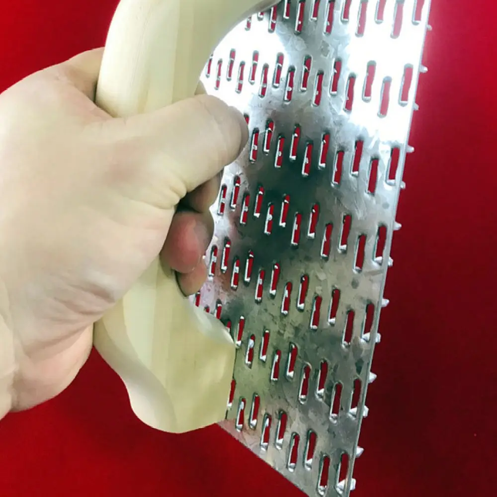 Ergonomic Toothed Smoothing Plane For Wall Texture Application Carbon Steel Manual Tool For Plastering And Levelling