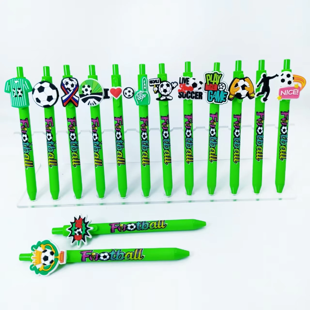 14/24 Uds. Portalápices verde, elemento de fútbol, bolígrafo con parche, tema de ejercicio de fútbol, bolígrafo de prensa, bolígrafo de escritura diario para estudio de oficina