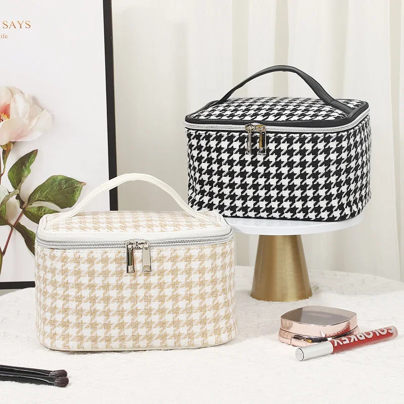 Makeup Bag Large Capacity Portable Cosmetic Storage Bag Portable Travel Toilet Bag Wholesale