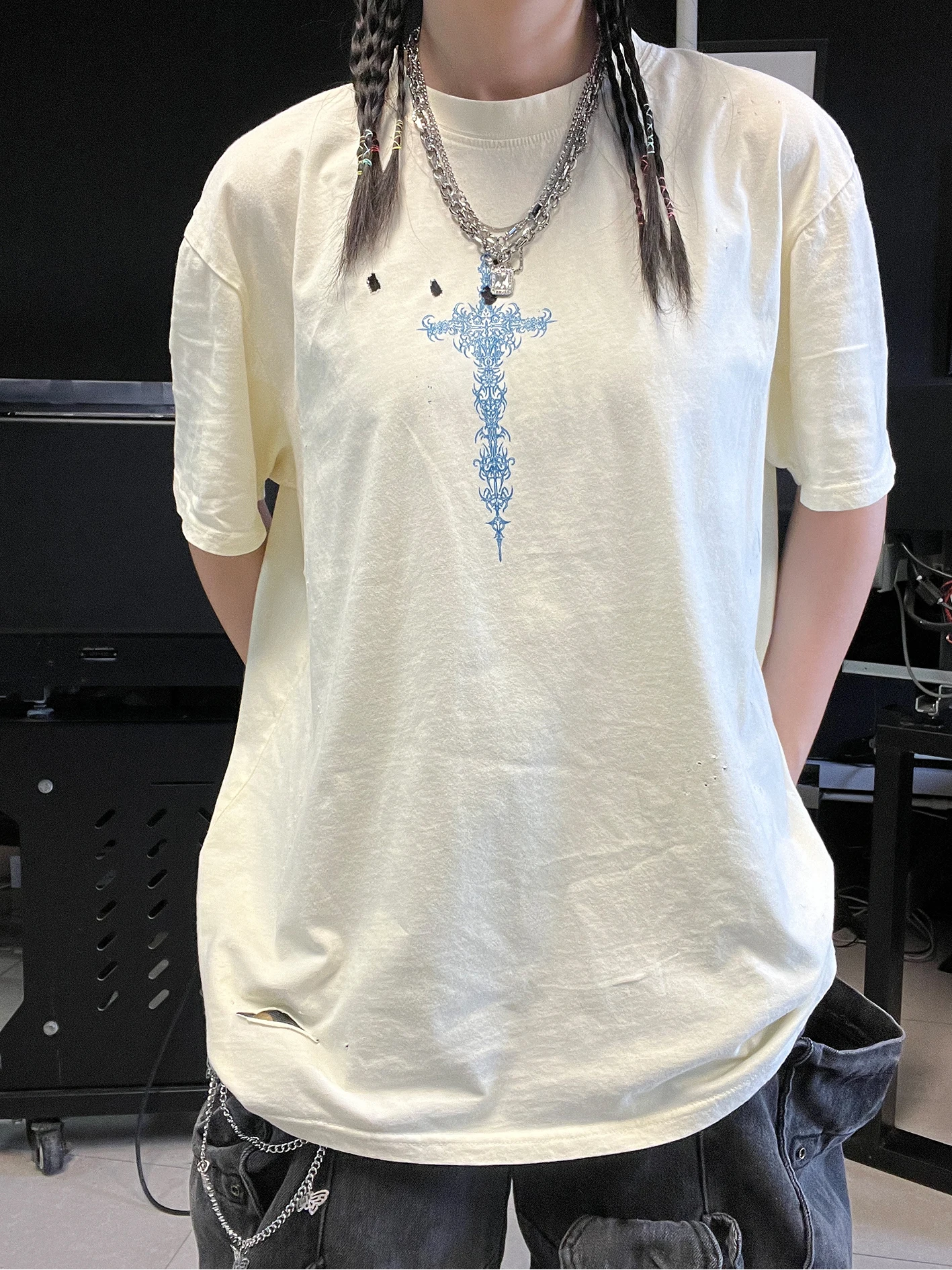 통기성 좋은 찢어진 티셔츠 커플용 심플 슬림핏 남녀공용 면 폴리에스터 탄성섬유 고급감