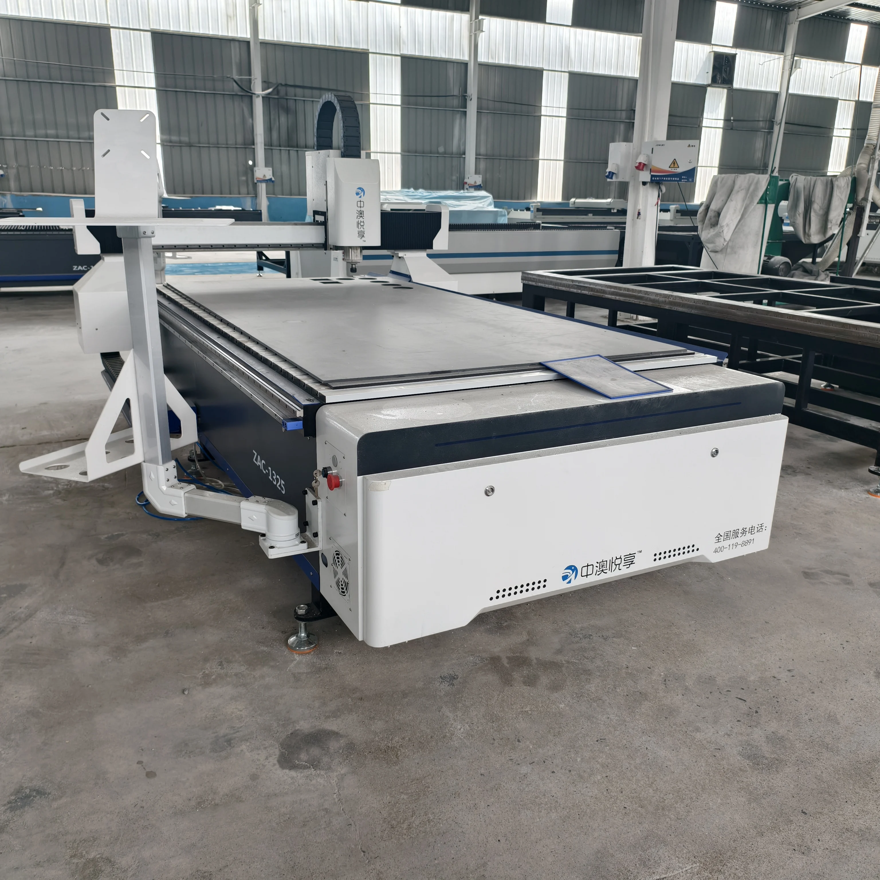 Factory Sale CNC Laser Cutting Machine 1325 Laser Cutter Metal 150w 180w 280w Auto Focus Steel Cutter Laser/4x8 ft laser machine