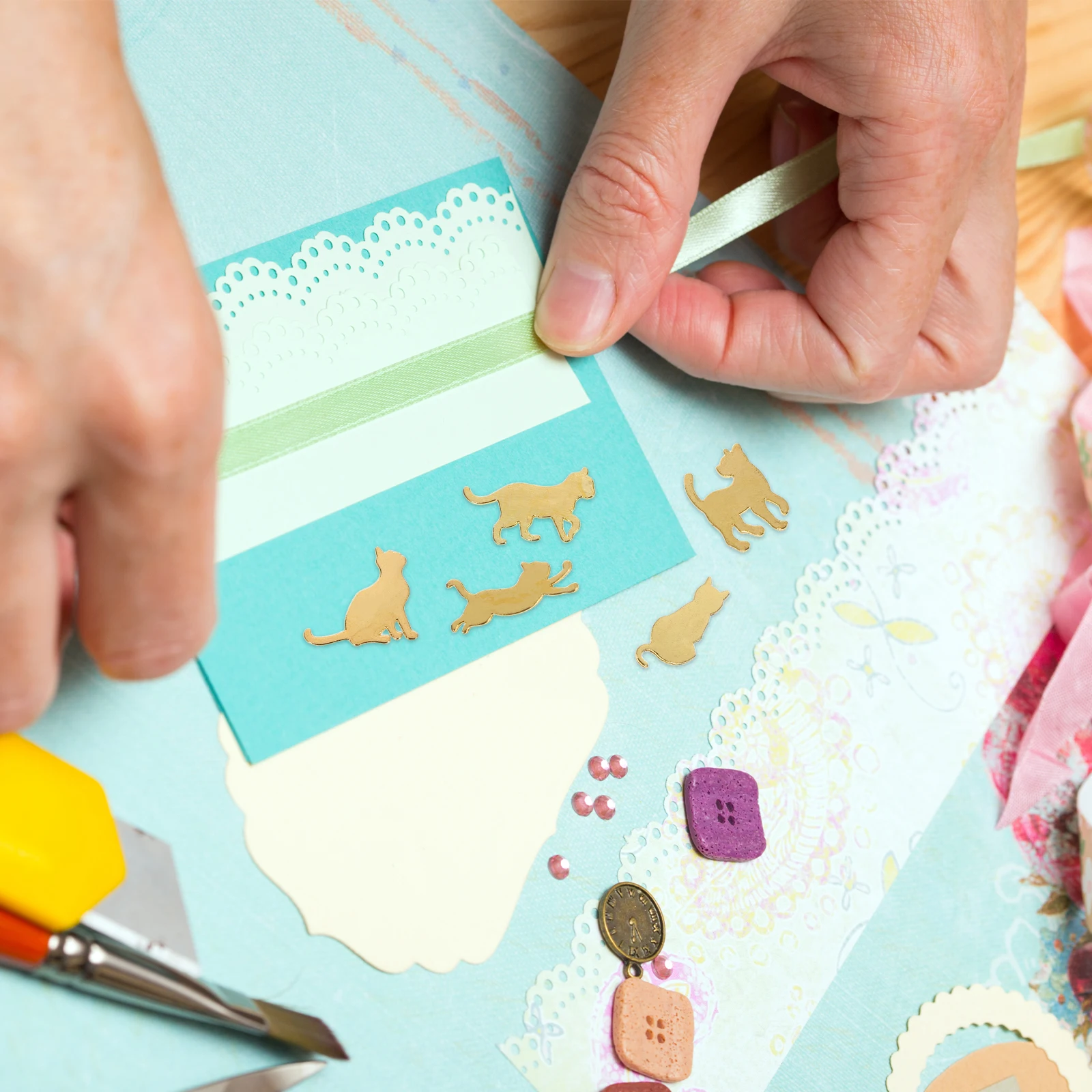 60 قطعة دلايات معدنية ذاتية الصنع لصنع المجوهرات حرفية من الراتنج ملونة ومتينة على شكل قذيفة الهاتف قالب ملء الحلي خفيفة الوزن #4