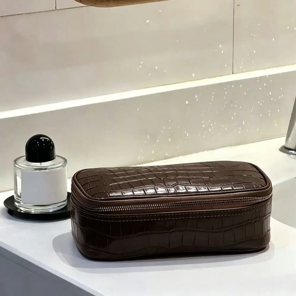 Fashion PU Leather Makeup Bag Zip Closure with Handle Travel Organizer Crocodile Texture Cosmetic Case for Women and Men