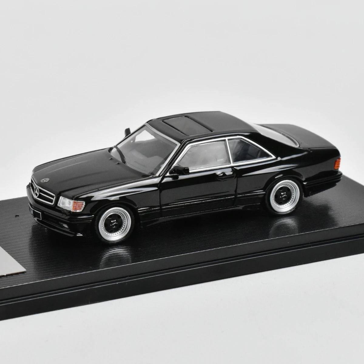 Rhino modello RM 1:64 560SEC W126 Diecast Model Car