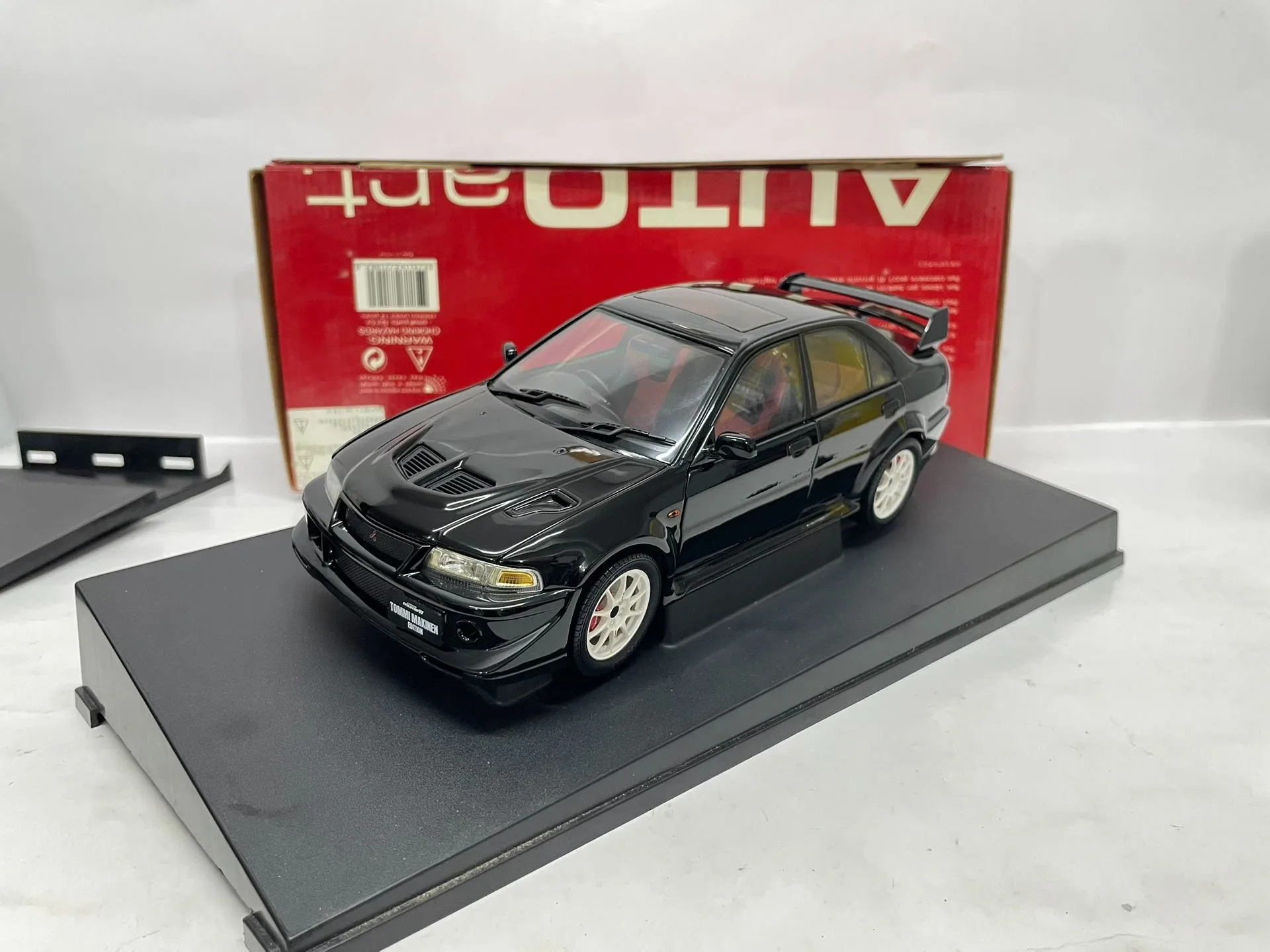 

Autoart 1:18 Lancer EVO 6,5 Черный JDM Моделирование Ограниченная серия Все открытые металлические статические модели автомобиля из сплава Игрушка в подарок