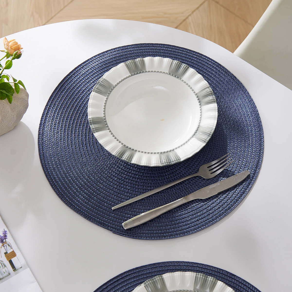 مجموعة مفارش مستديرة مضفرة مكونة من 4 قطع قابلة للغسل PP مقاومة للحرارة 38 سنتيمتر حصيرة مكان الطاولة للمطبخ عيد الميلاد طاولة طعام ديكور الحفلات #2