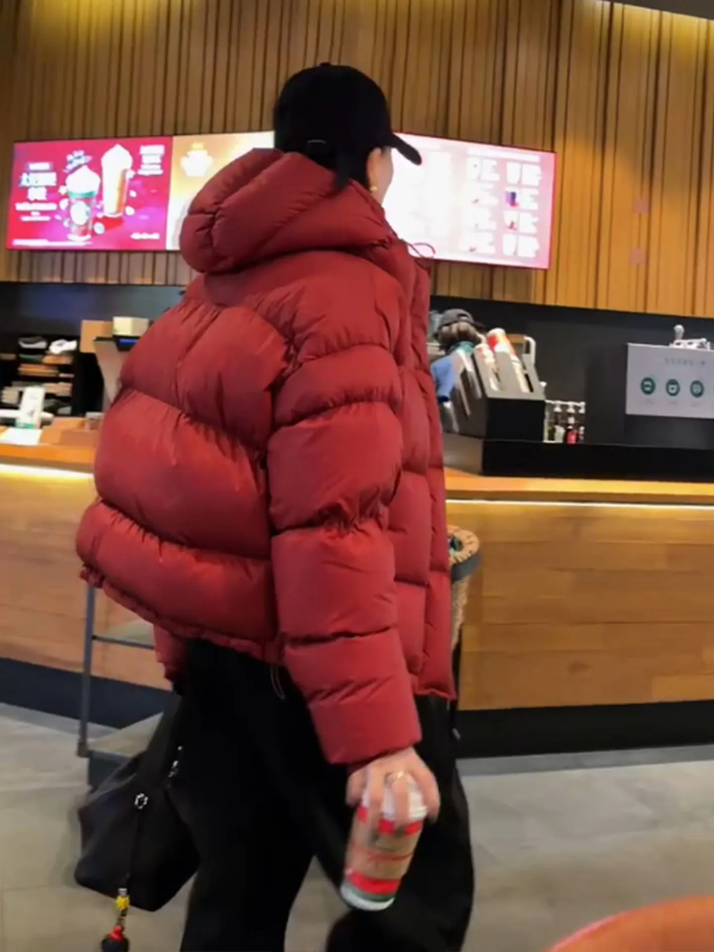 Faionable Red ort Puffer Jaet Women's Bread Sle Winter Coat Korean Version Regular Fit Polyester Fiber Warmth