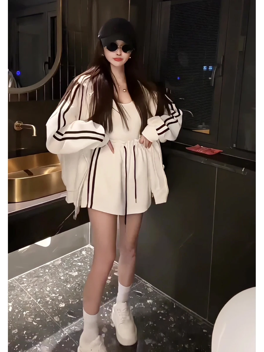 

Spring 2026 American Style Striped Hooded Open Cardigan Sweatshirt Jacket High Waist Loose Casual Shorts Set Women's Fashion