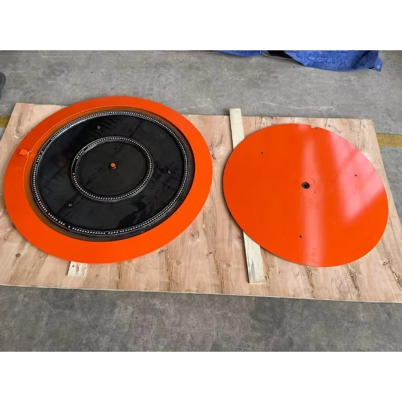 Heavy-duty 4400-pound low-profile rotating manual turntable, capable of 360-degree full rotation