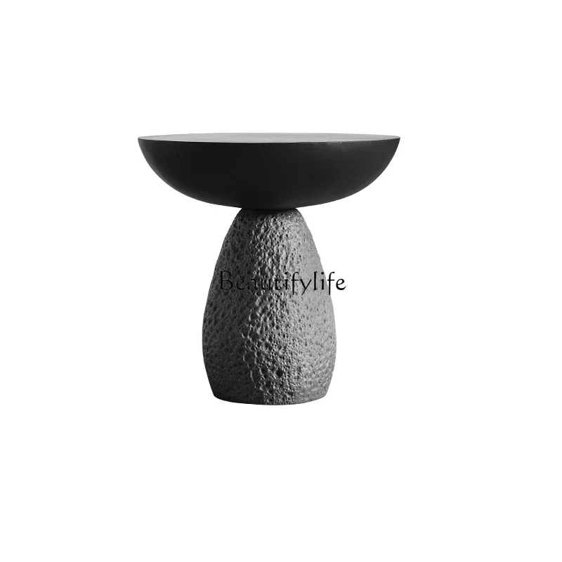 

Italian minimalist living room solid wood small coffee table Nordic high-end round relief art side table