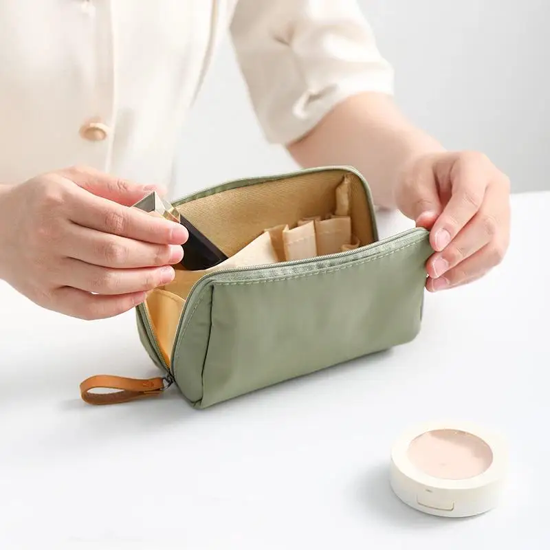 Kawaii Faltbare Kosmetiktasche, Tragbare Reise-Kosmetiktasche, Mini-Toilettentasche mit Münzfach, Aufbewahrungsorganizer, Geschenk für Frauen und Mädchen, 1 Stück – Detail 7