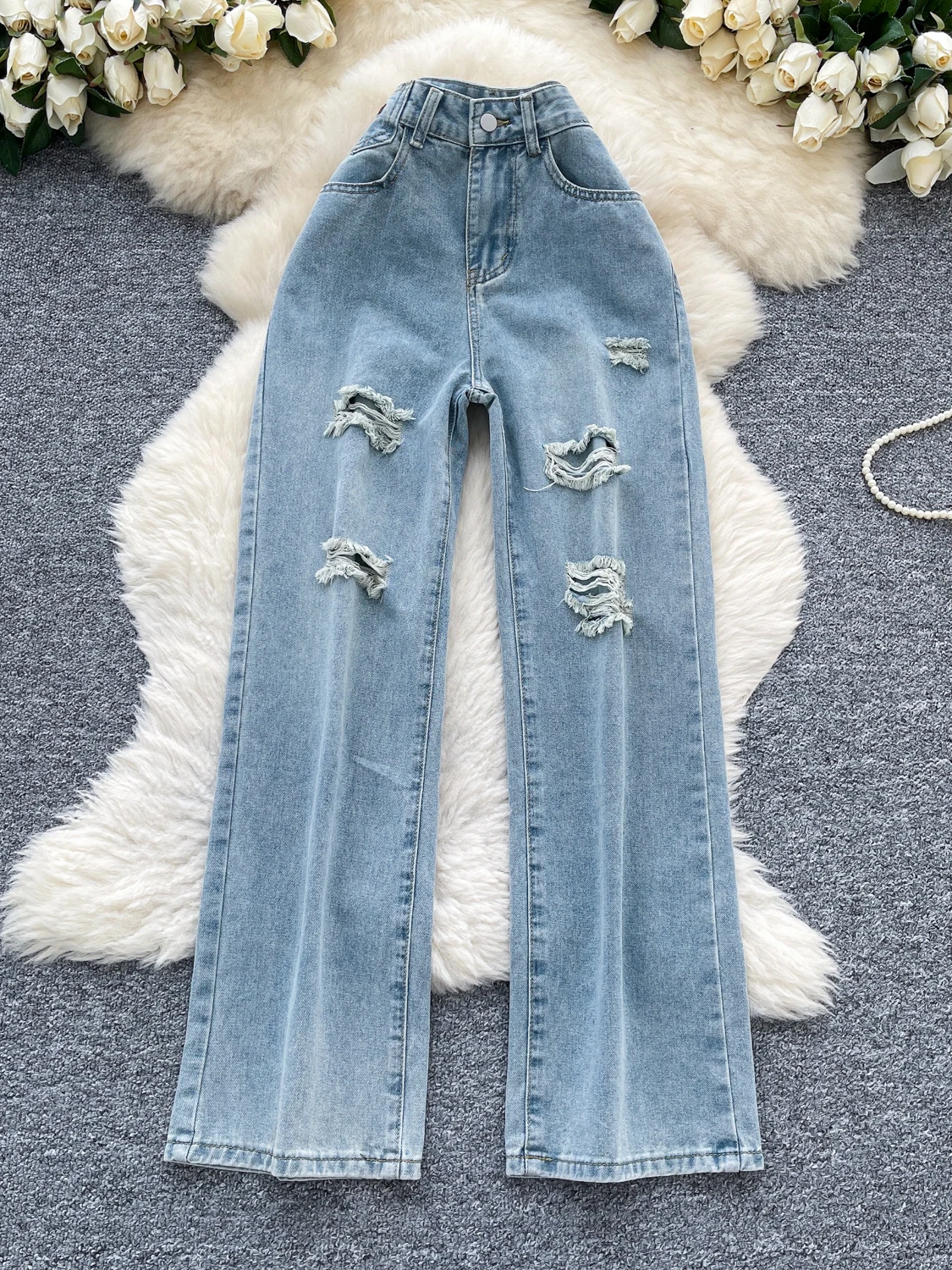 

Casual Versatile Hong Kong Sle High Waist Wide Leg Jeans Tear Frayed Hem Design Faionable Slimming Effect 2025 New Arrival