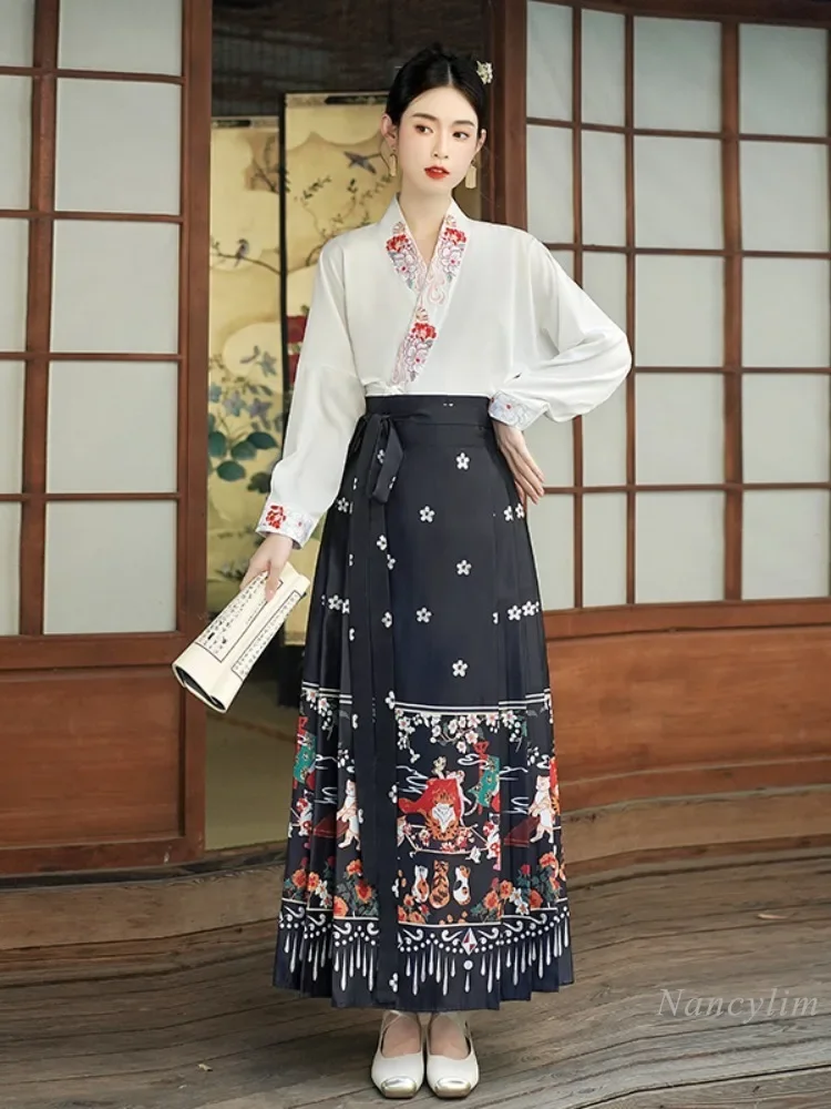 New Chinese Top with Horse Skirt Suit Women's Spring and Autumn National Style Daily Can Wear Hanfu 2024 New Ladies Outfits